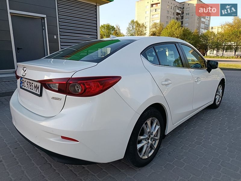 Седан Mazda 3 2014 в Львове