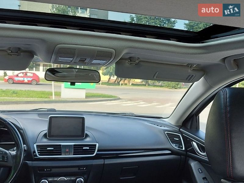 Седан Mazda 3 2014 в Львове