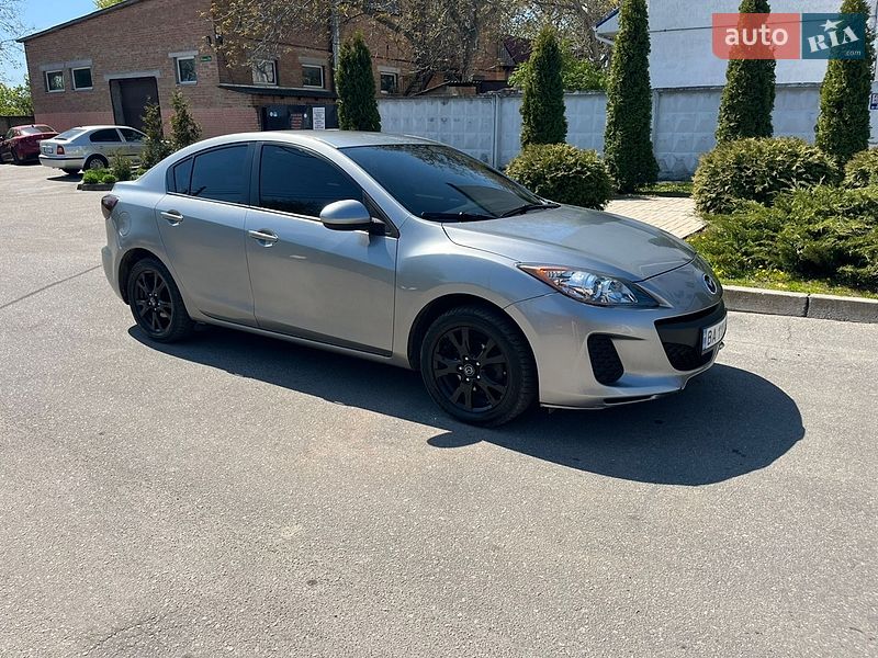 Седан Mazda 3 2012 в Кропивницком
