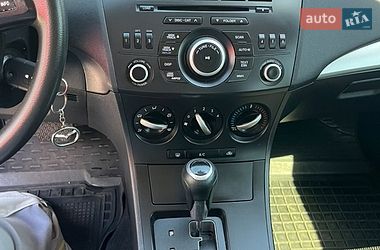 Седан Mazda 3 2012 в Кропивницком
