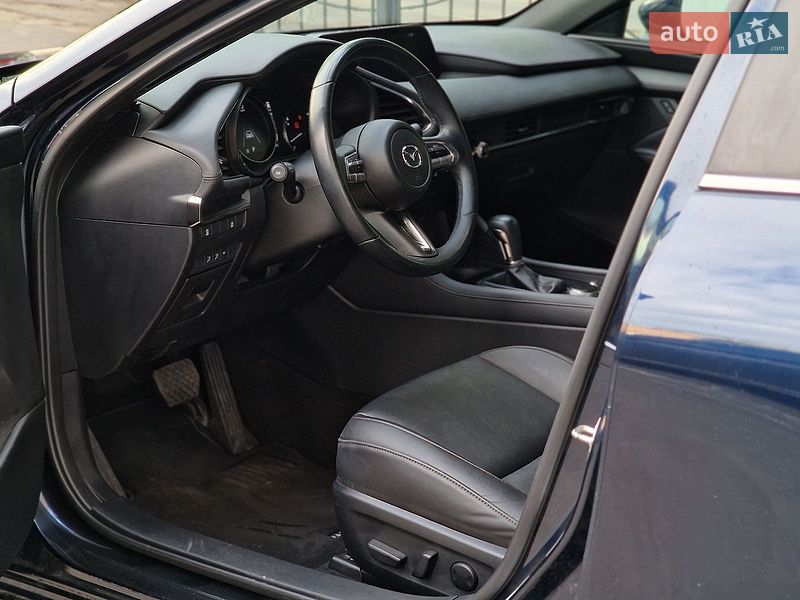 Хэтчбек Mazda 3 2023 в Одессе