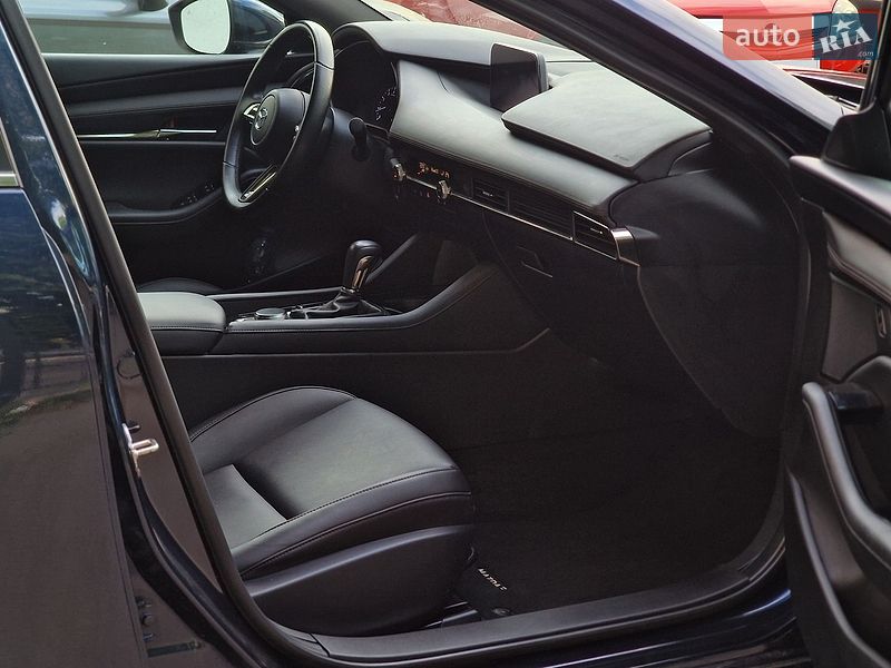 Хэтчбек Mazda 3 2023 в Одессе