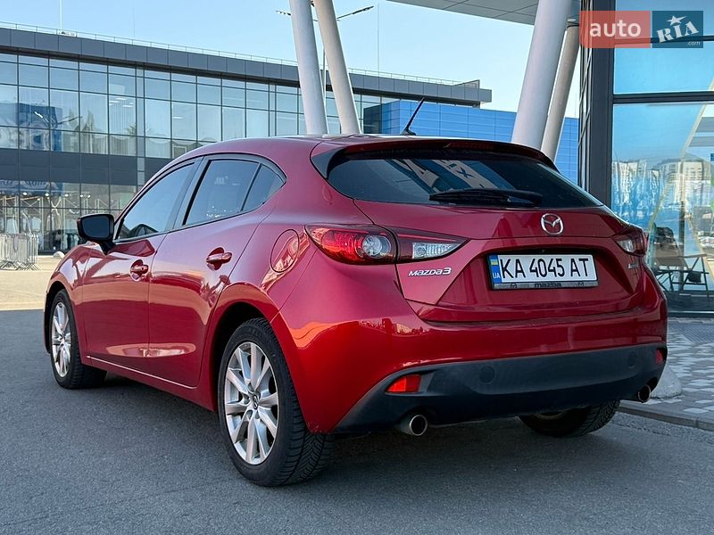 Хэтчбек Mazda 3 2016 в Киеве