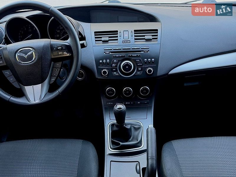 Хэтчбек Mazda 3 2012 в Виннице