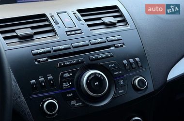 Хэтчбек Mazda 3 2012 в Виннице