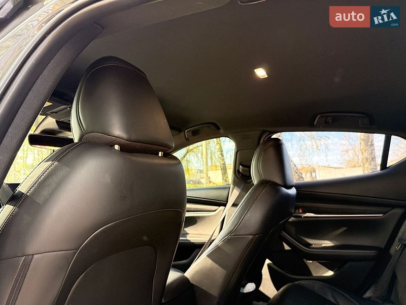 Хэтчбек Mazda 3 2019 в Ахтырке