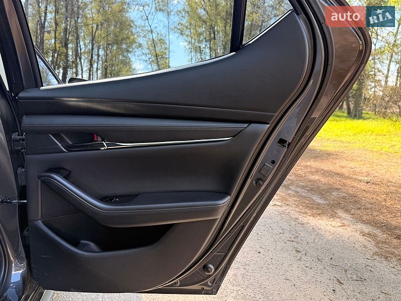 Хэтчбек Mazda 3 2019 в Ахтырке