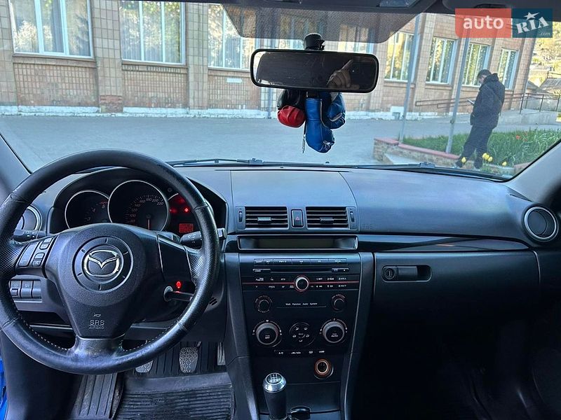 Хэтчбек Mazda 3 2005 в Могилев-Подольске