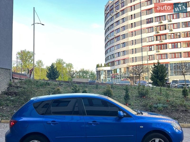 Хэтчбек Mazda 3 2004 в Ивано-Франковске