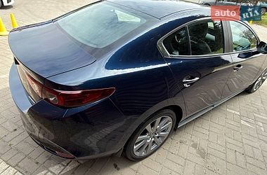 Седан Mazda 3 2023 в Львове