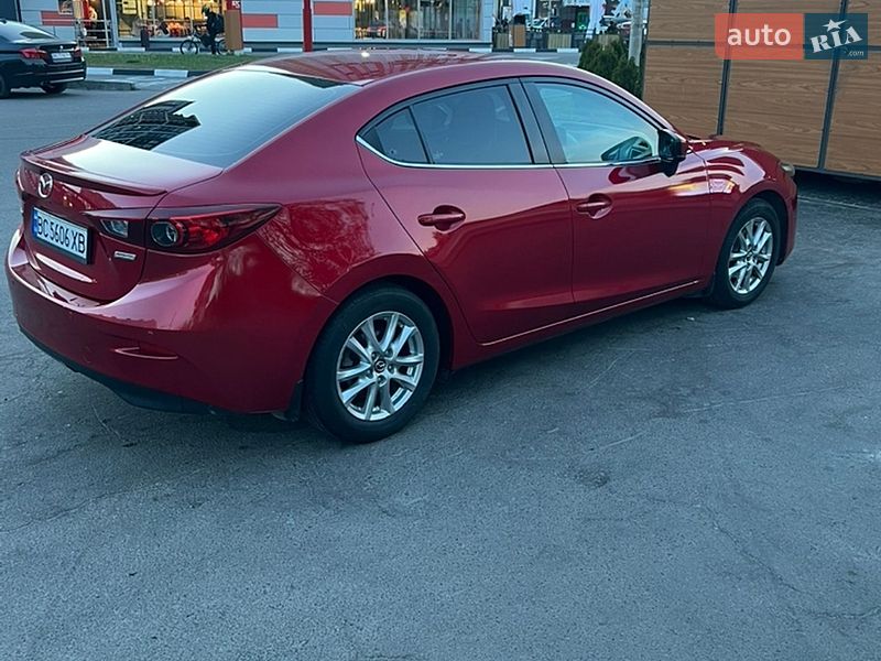 Седан Mazda 3 2017 в Львове