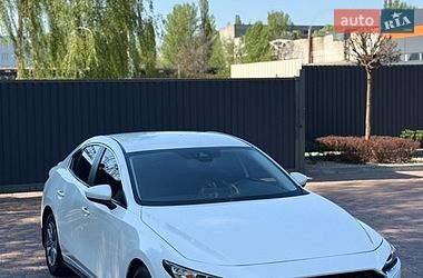 Седан Mazda 3 2020 в Киеве