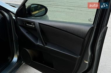 Седан Mazda 3 2012 в Бориславі