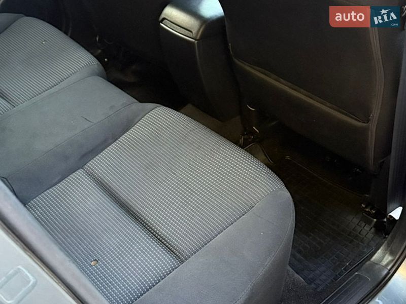 Седан Mazda 3 2012 в Бориславі