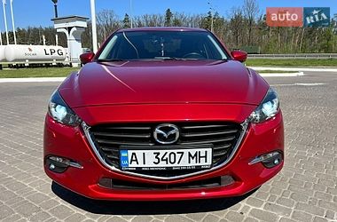 Седан Mazda 3 2017 в Киеве