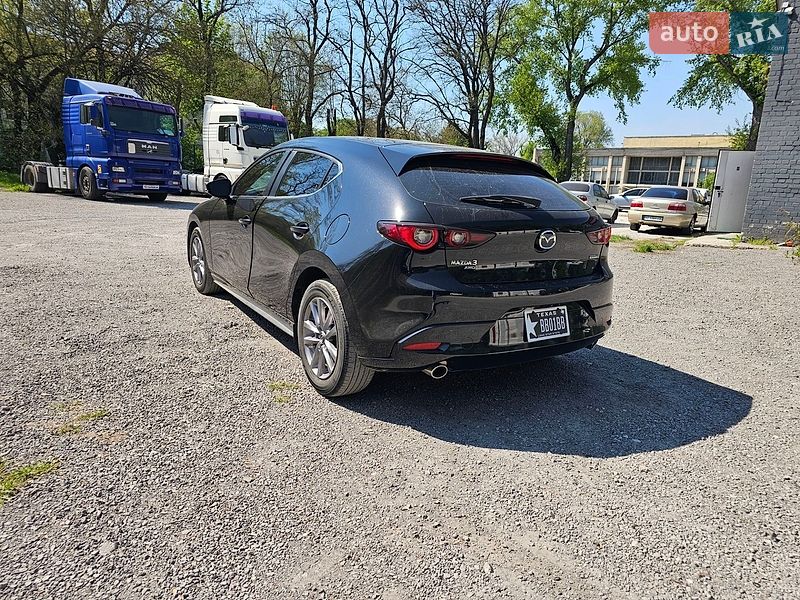 Хэтчбек Mazda 3 2022 в Каменском