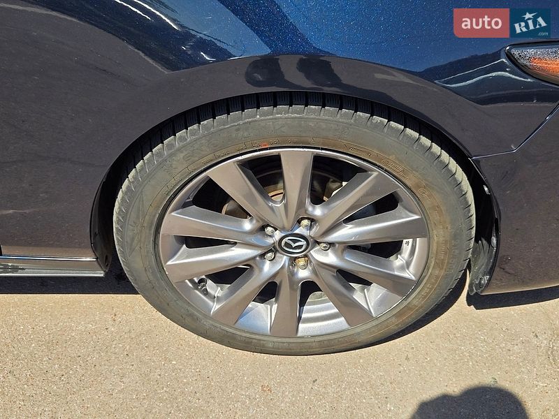 Седан Mazda 3 2019 в Києві
