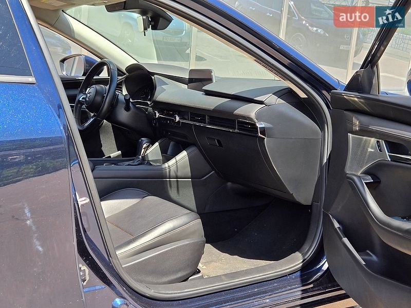 Седан Mazda 3 2019 в Києві