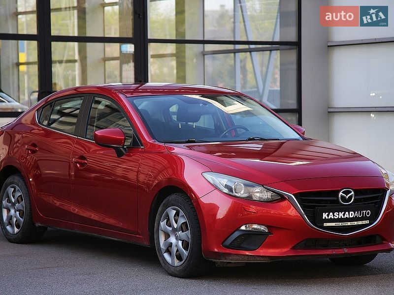 Седан Mazda 3 2015 в Харькове