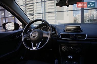 Седан Mazda 3 2015 в Харькове