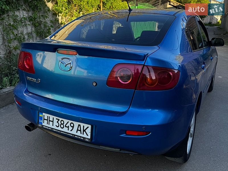 Седан Mazda 3 2004 в Одессе