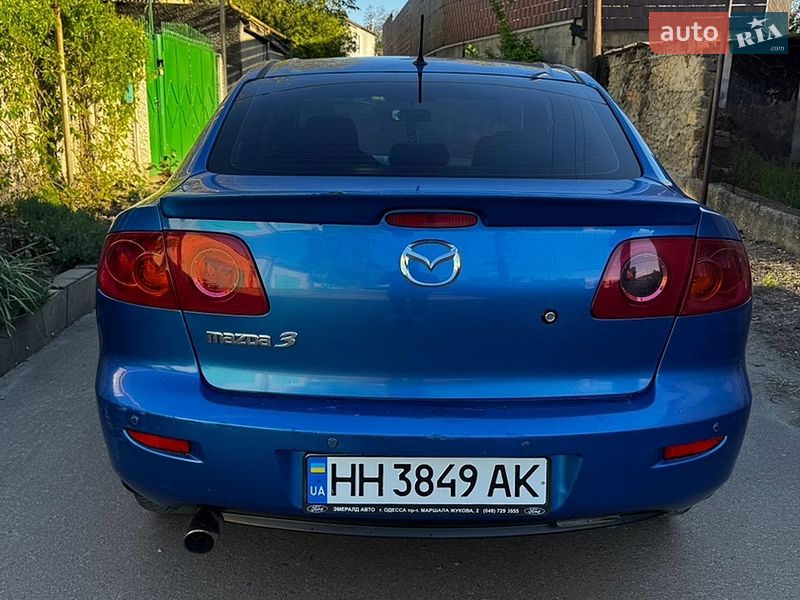 Седан Mazda 3 2004 в Одессе
