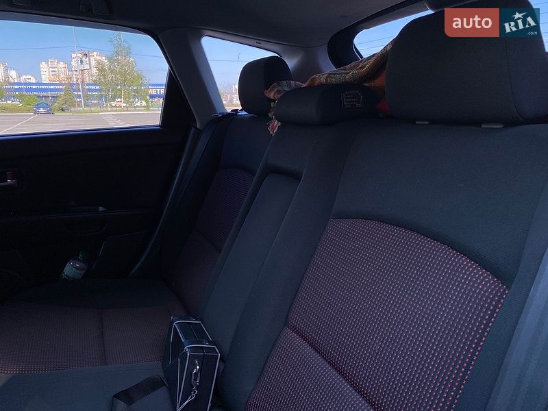 Хэтчбек Mazda 3 2006 в Киеве