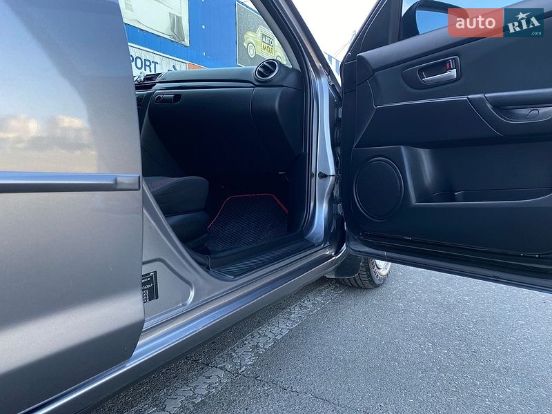 Хэтчбек Mazda 3 2006 в Киеве