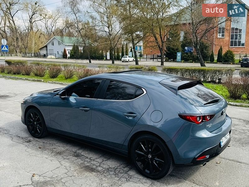 Хэтчбек Mazda 3 2023 в Киеве