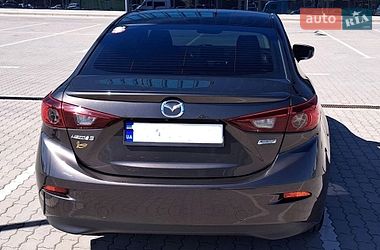 Седан Mazda 3 2015 в Львові