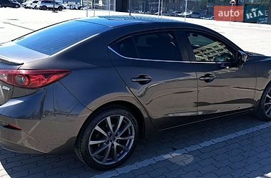 Седан Mazda 3 2015 в Львові