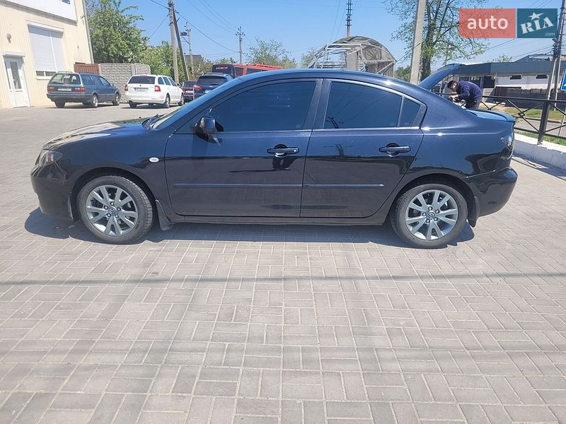 Седан Mazda 3 2007 в Запорожье