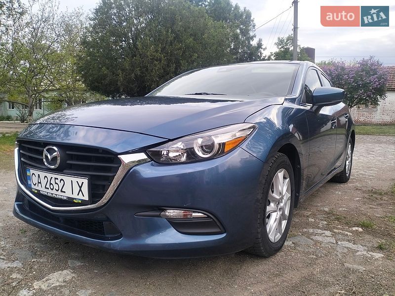 Седан Mazda 3 2017 в Первомайську
