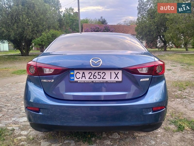 Седан Mazda 3 2017 в Первомайську