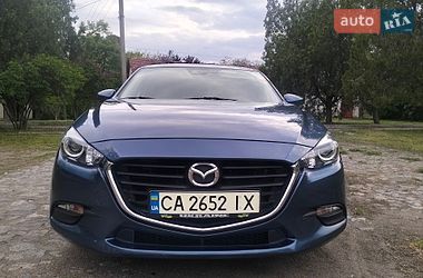 Седан Mazda 3 2017 в Первомайську