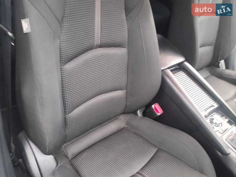 Седан Mazda 3 2017 в Первомайську