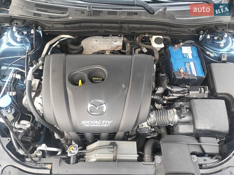 Седан Mazda 3 2017 в Первомайську