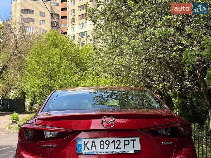 Седан Mazda 3 2015 в Києві