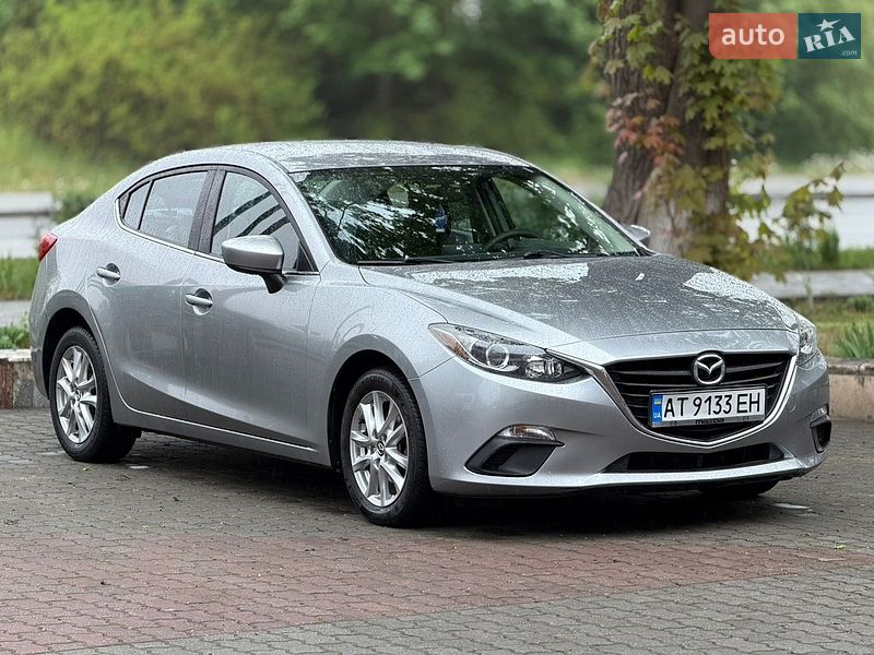 Седан Mazda 3 2015 в Івано-Франківську