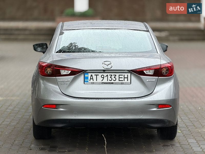 Седан Mazda 3 2015 в Івано-Франківську