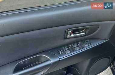 Хетчбек Mazda 3 2005 в Херсоні
