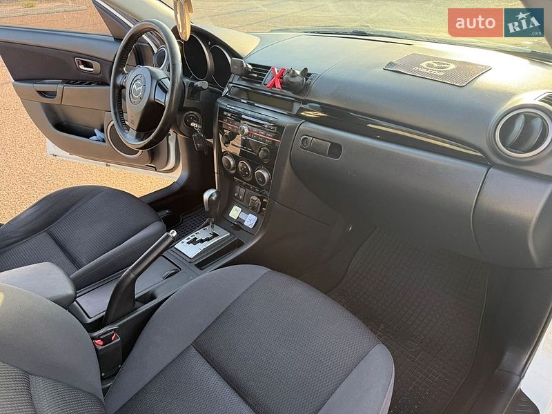 Седан Mazda 3 2008 в Николаеве