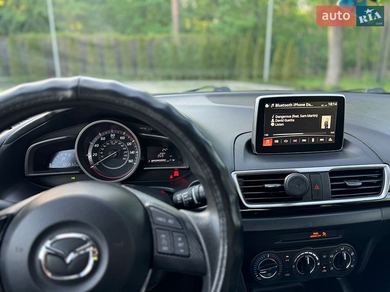 Седан Mazda 3 2015 в Харькове