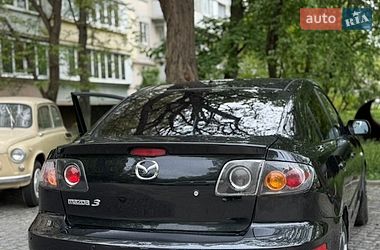 Седан Mazda 3 2004 в Киеве