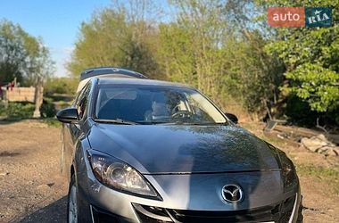 Седан Mazda 3 2011 в Ивано-Франковске