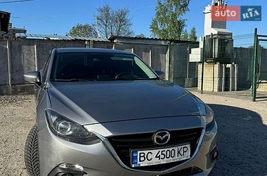 Седан Mazda 3 2016 в Львове