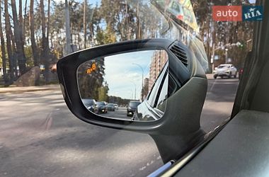 Седан Mazda 3 2016 в Киеве