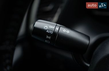 Седан Mazda 3 2018 в Києві