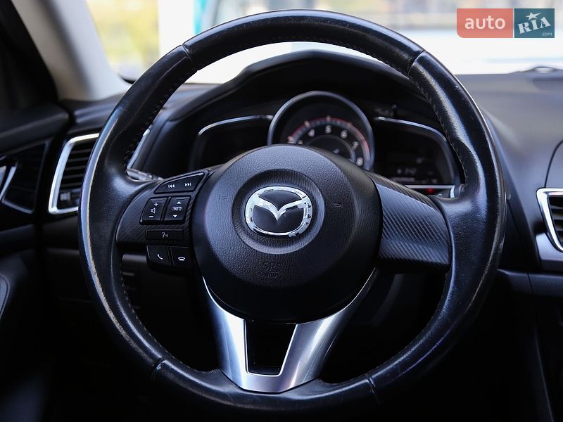 Седан Mazda 3 2014 в Києві