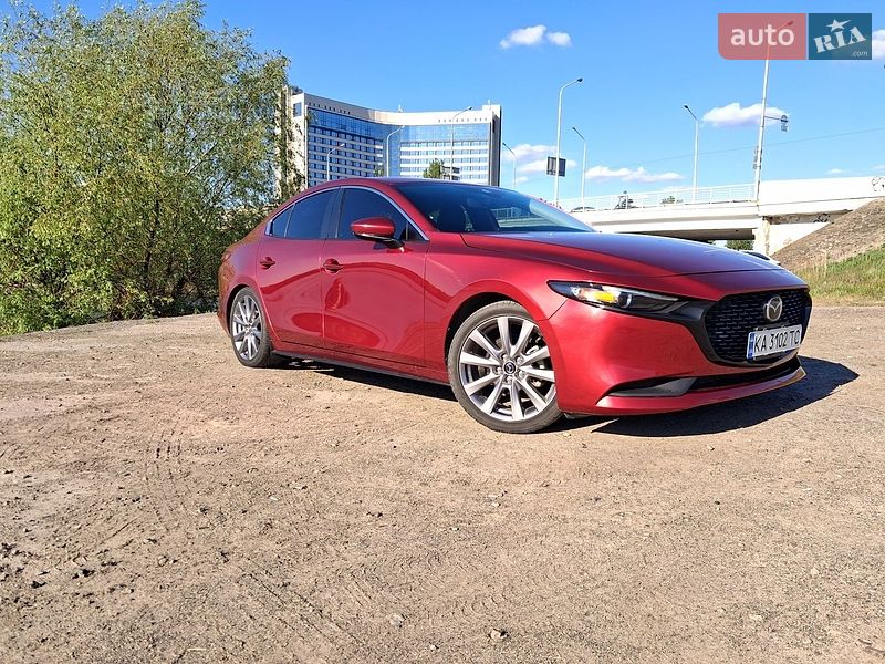 Седан Mazda 3 2021 в Киеве